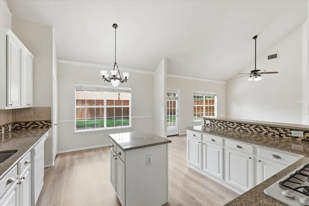 105 Dorsett Drive Irving TX 75063