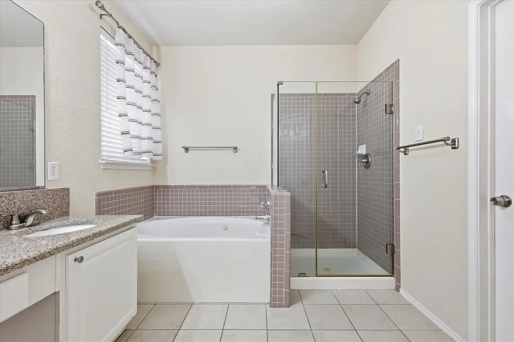 105 Dorsett Drive Irving TX 75063