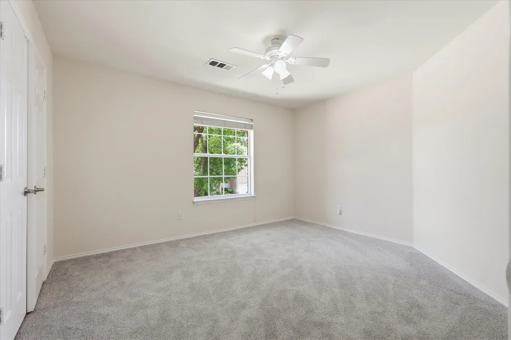 105 Dorsett Drive Irving TX 75063