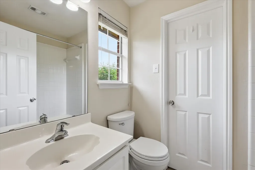 105 Dorsett Drive Irving TX 75063