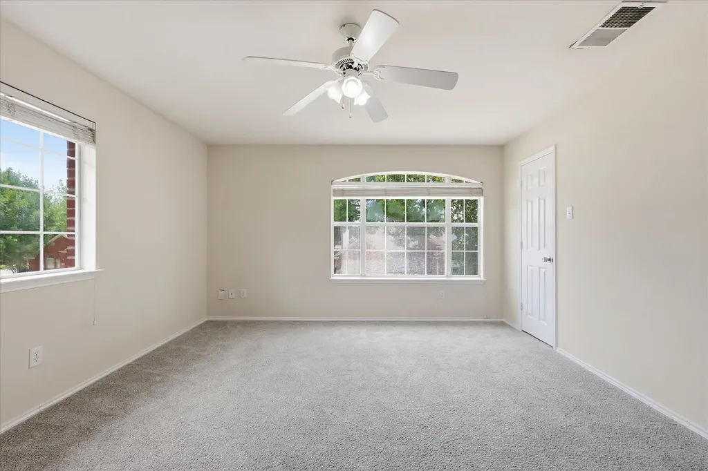 105 Dorsett Drive Irving TX 75063