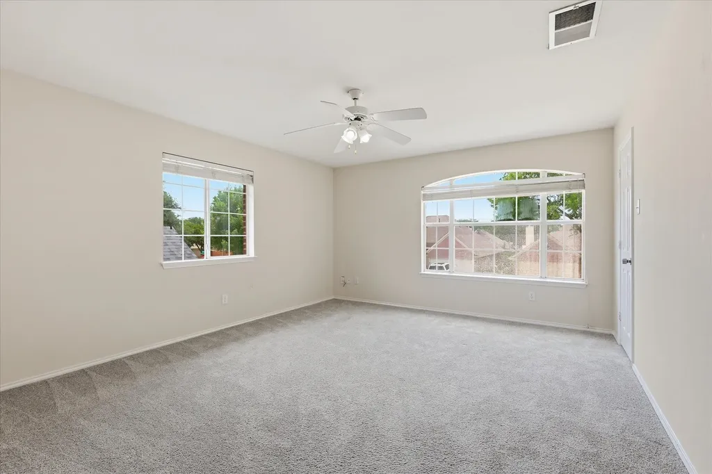 105 Dorsett Drive Irving TX 75063