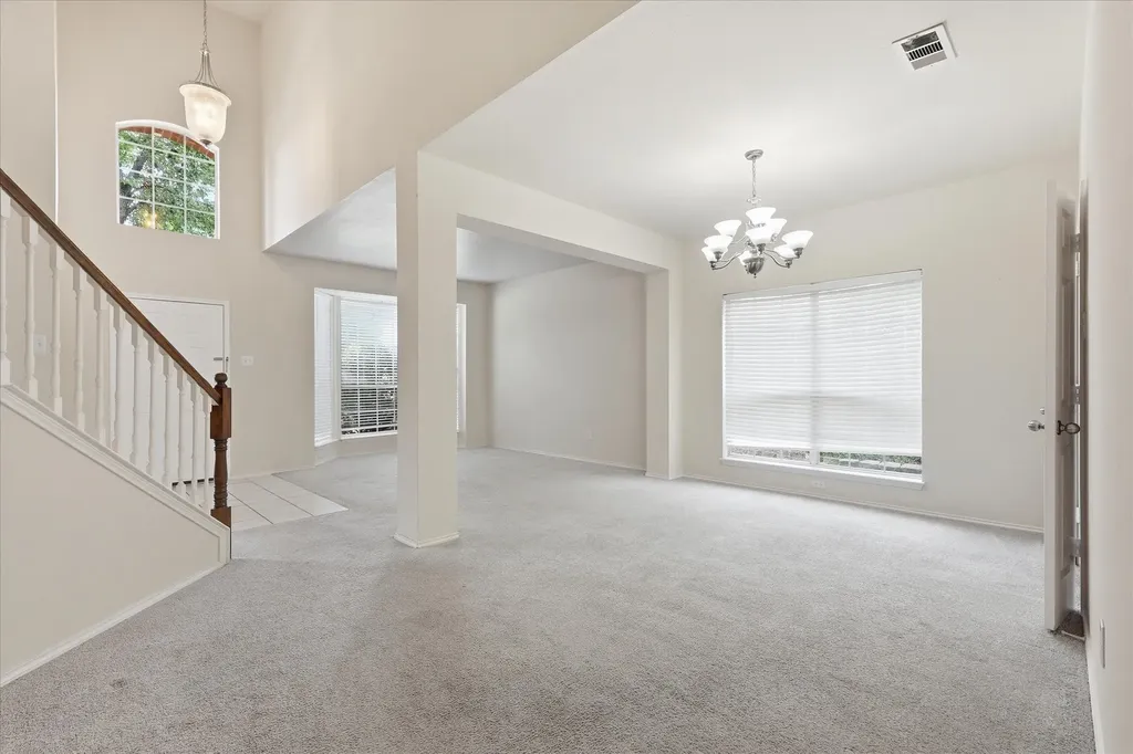 105 Dorsett Drive Irving TX 75063