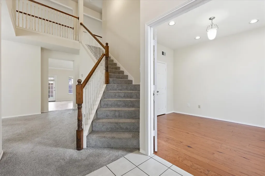105 Dorsett Drive Irving TX 75063