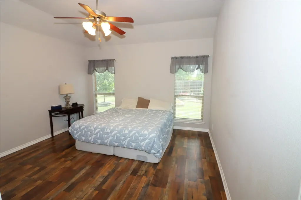 754 Peach Lane Burleson TX 76028