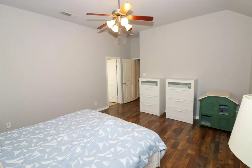 754 Peach Lane Burleson TX 76028