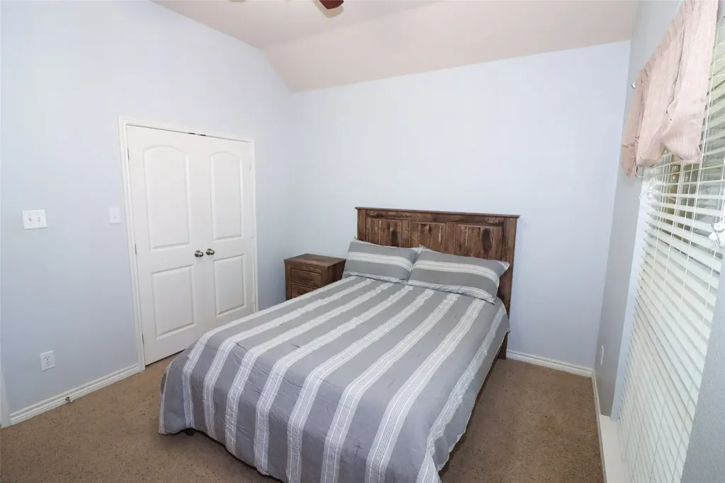 754 Peach Lane Burleson TX 76028