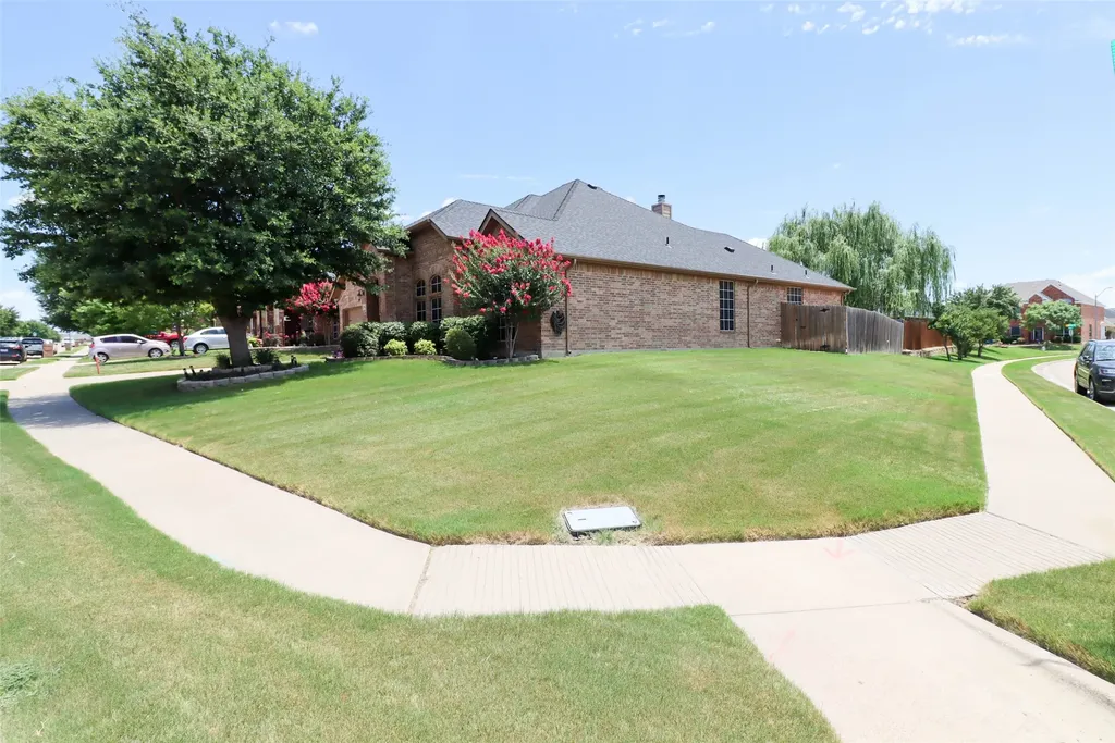 754 Peach Lane Burleson TX 76028