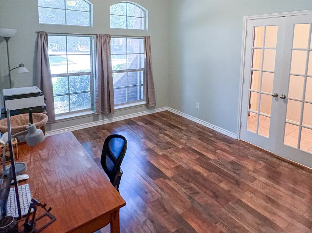 754 Peach Lane Burleson TX 76028