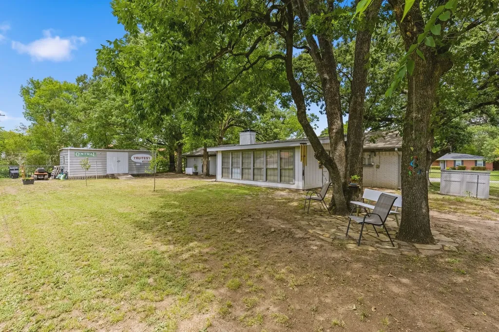 3007 Tanglewood Drive Commerce TX 75428