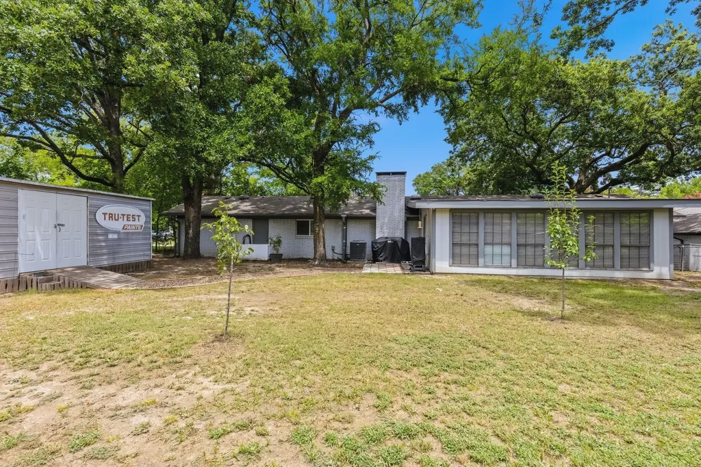 3007 Tanglewood Drive Commerce TX 75428