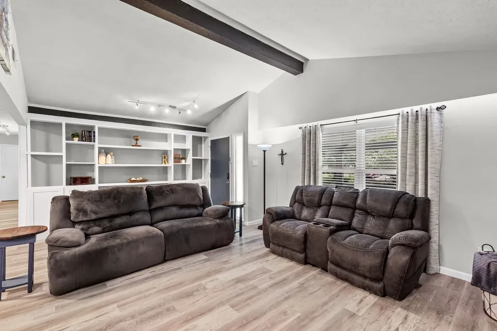 3007 Tanglewood Drive Commerce TX 75428