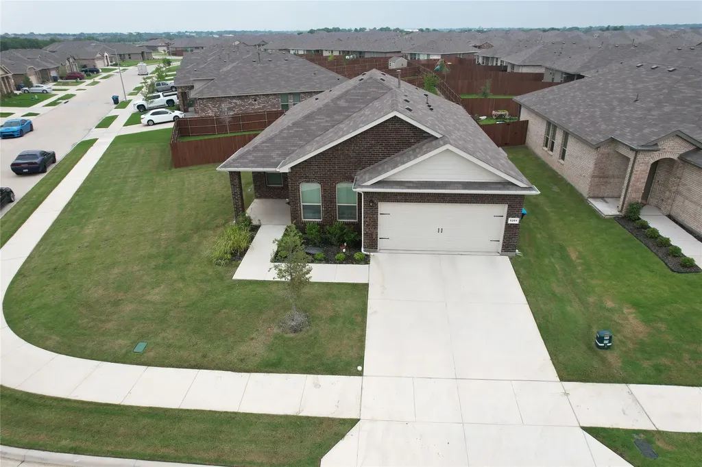 5201 Petal Meadows Drive Fort Worth TX 76179