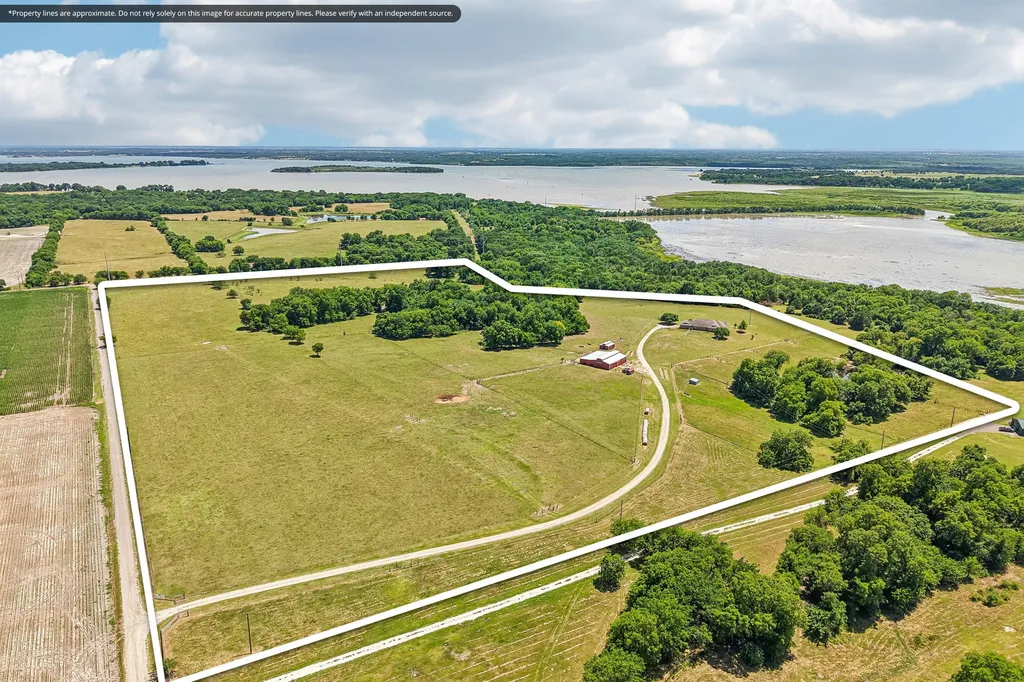 346 SE County Road 0090 Powell TX 75153