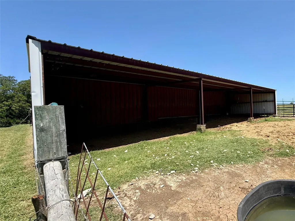 346 SE County Road 0090 Powell TX 75153