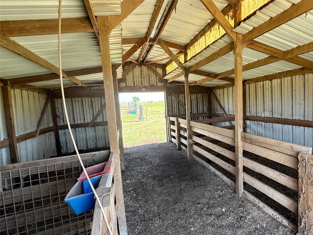 346 SE County Road 0090 Powell TX 75153