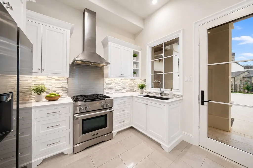 2202 Barcelona Court Westlake TX 76262