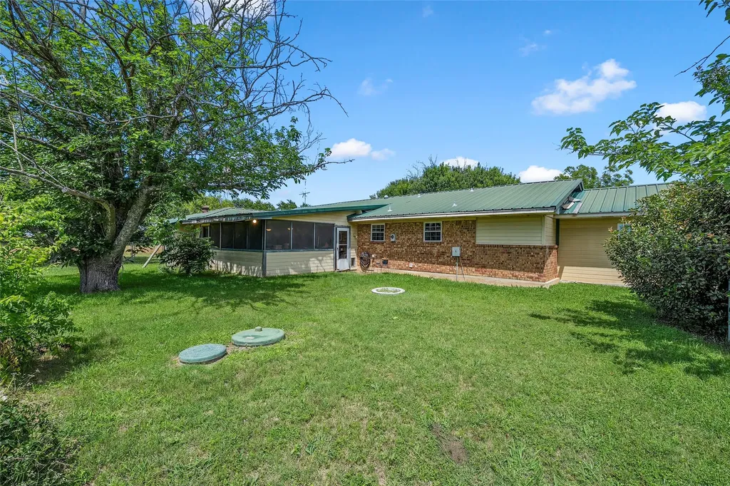 17590 State Highway 317 Moody TX 76557