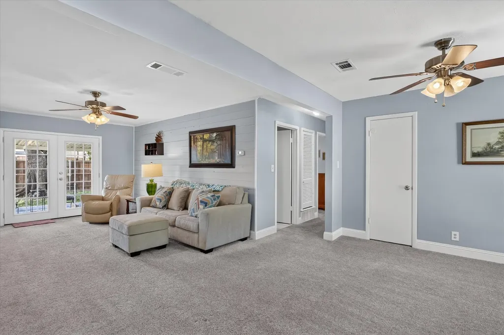 6200 Lalagray Lane Watauga TX 76148