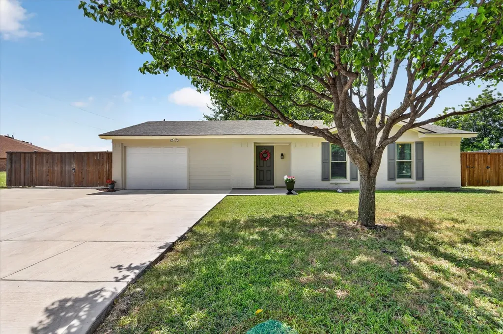 6200 Lalagray Lane Watauga TX 76148