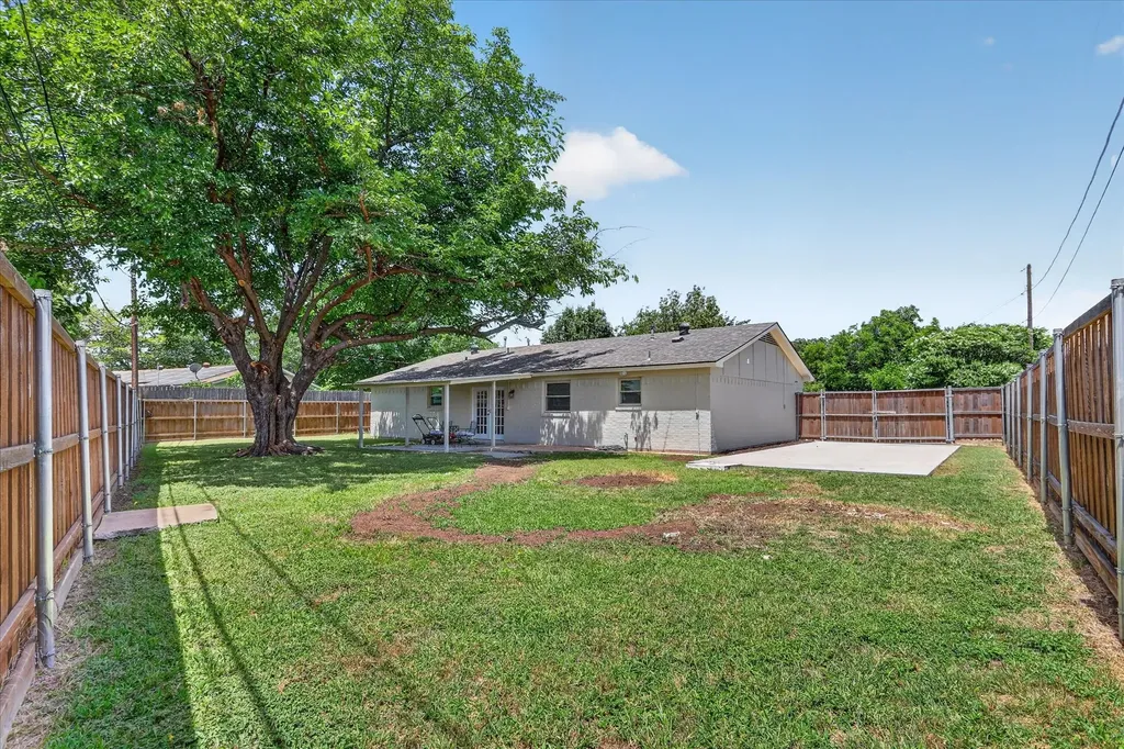 6200 Lalagray Lane Watauga TX 76148