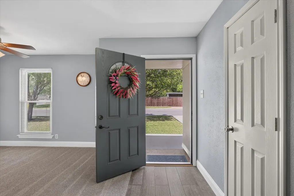 6200 Lalagray Lane Watauga TX 76148