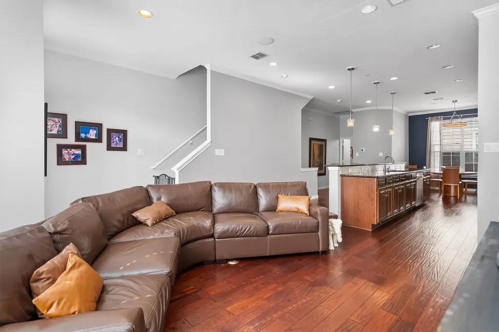 15743 Spectrum Drive Addison TX 75001