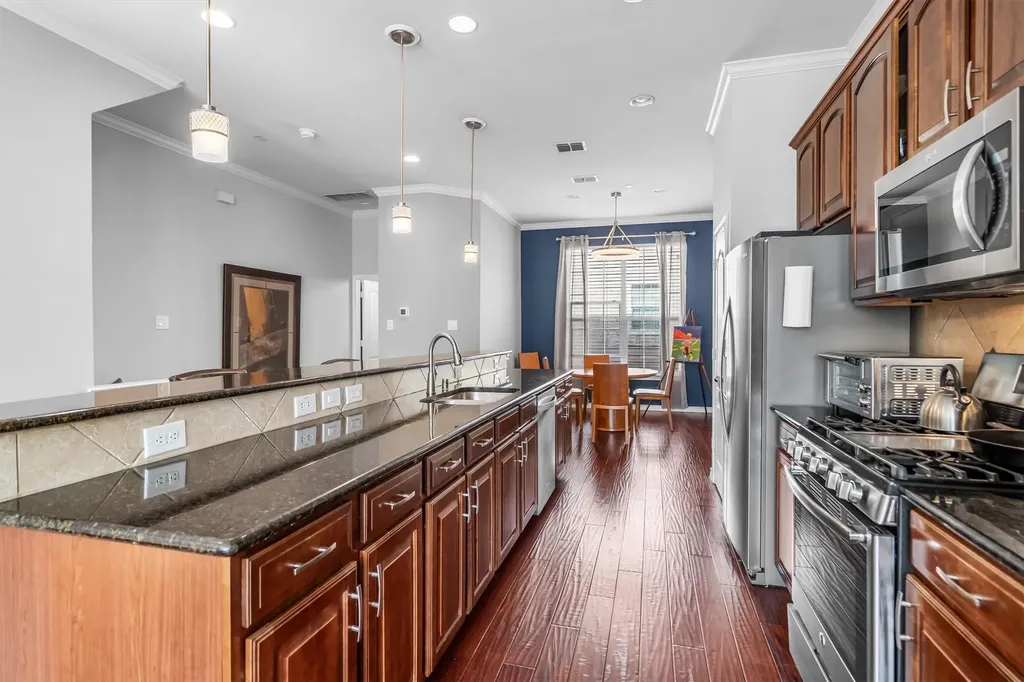 15743 Spectrum Drive Addison TX 75001
