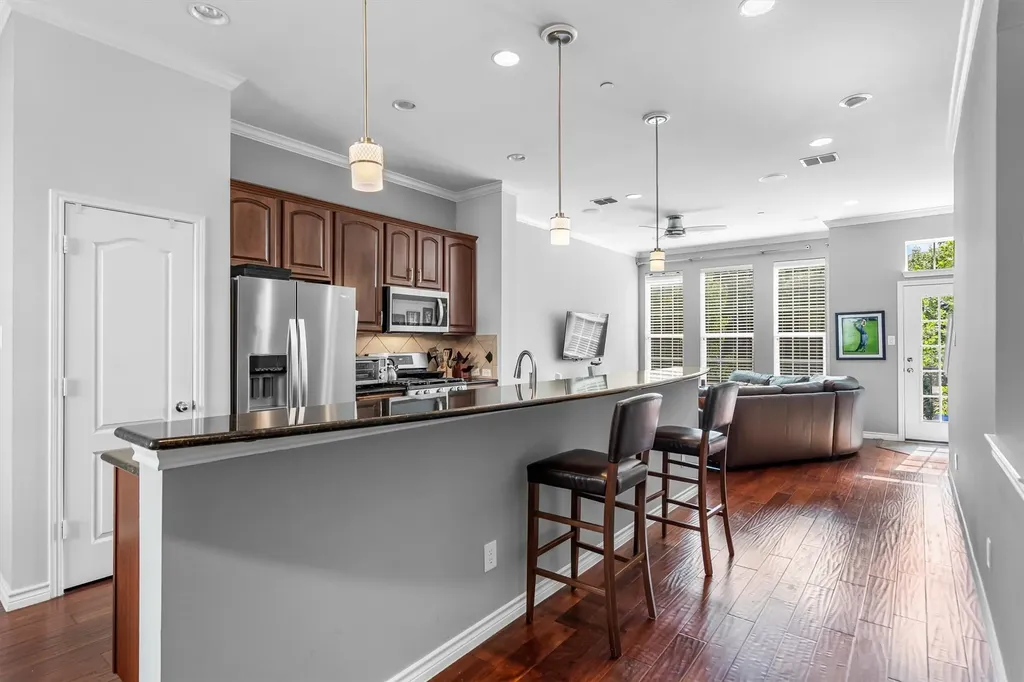 15743 Spectrum Drive Addison TX 75001