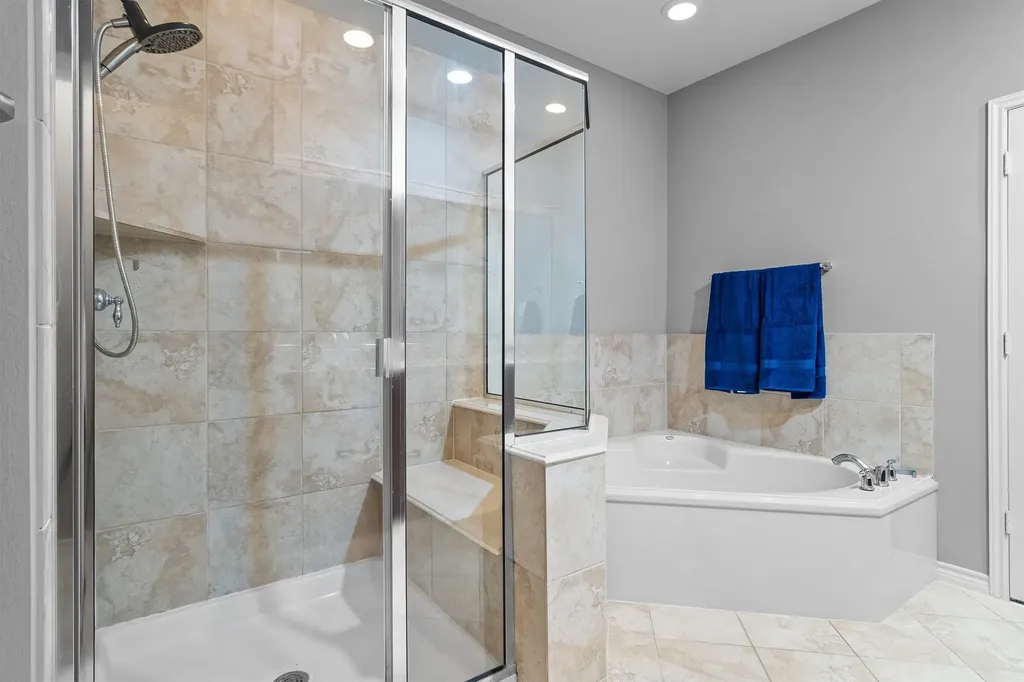 15743 Spectrum Drive Addison TX 75001