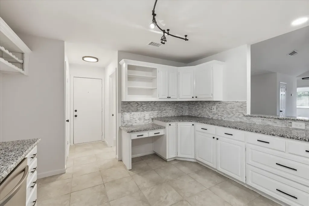 1824 Chatham Drive Flower Mound TX 75028