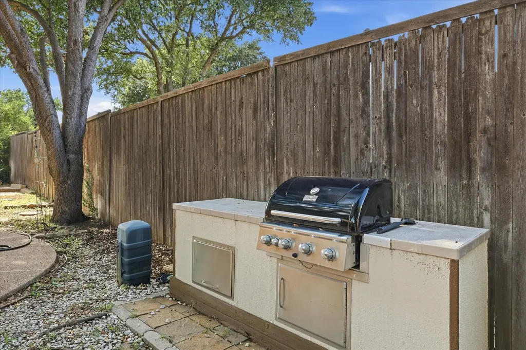 1824 Chatham Drive Flower Mound TX 75028