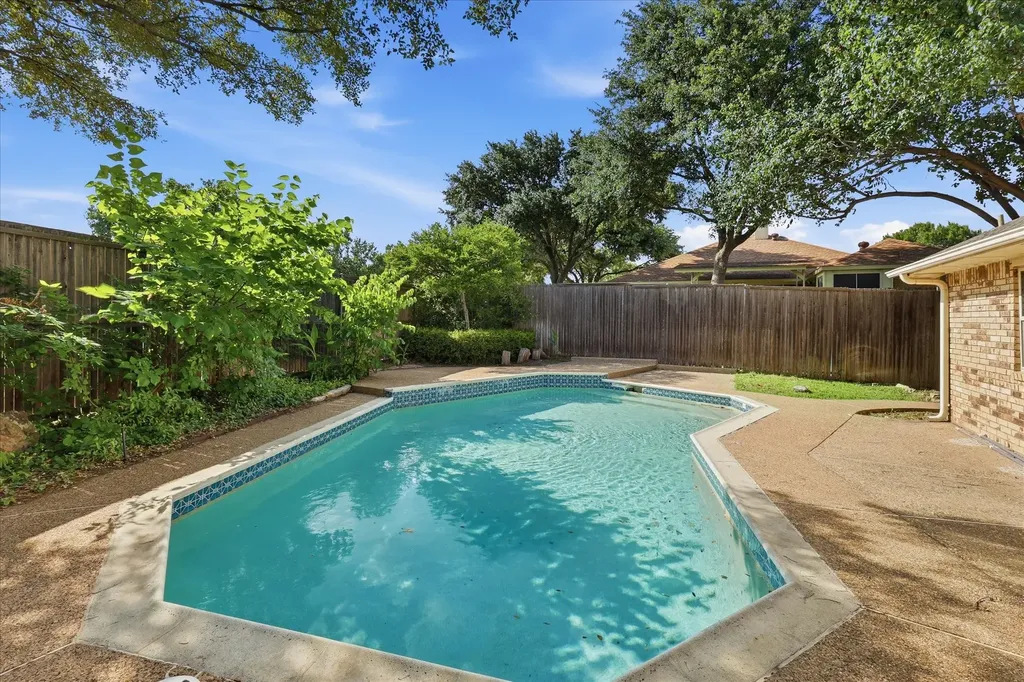 1824 Chatham Drive Flower Mound TX 75028