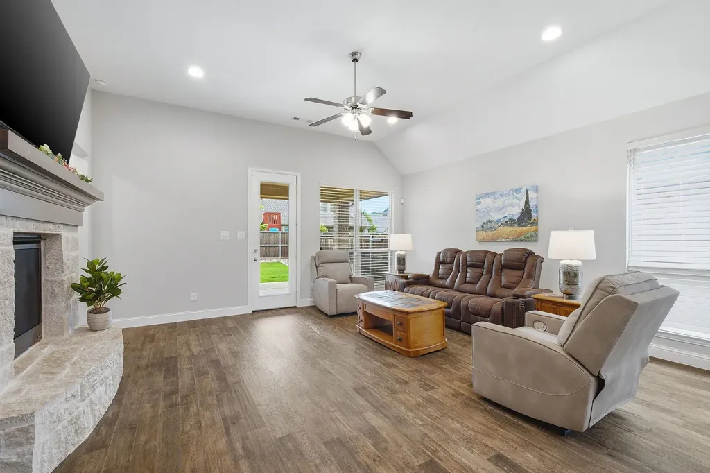 6712 Bermuda Avenue Mckinney TX 75070