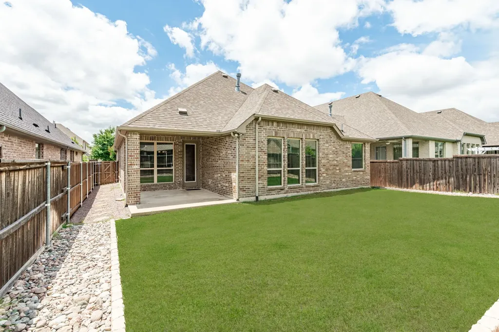6712 Bermuda Avenue Mckinney TX 75070