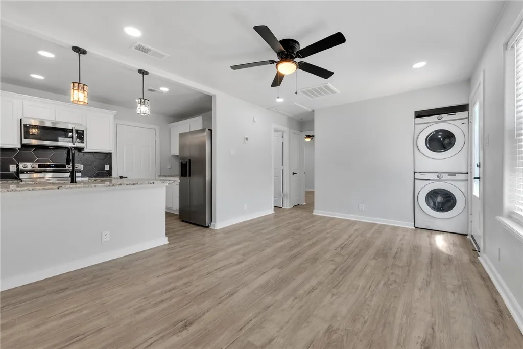 1300 E Fogg Street Fort Worth TX 76115