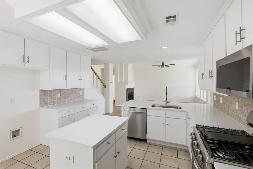 1282 Bradford Drive Coppell TX 75019