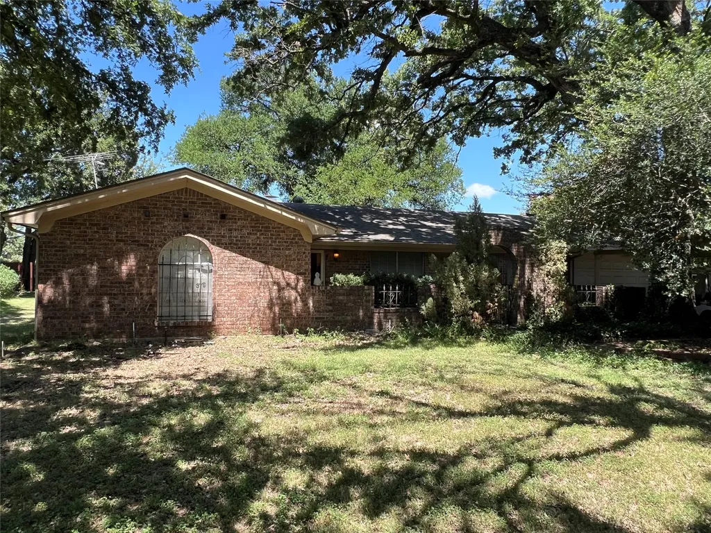 5207 Apache Court De Cordova TX 76049