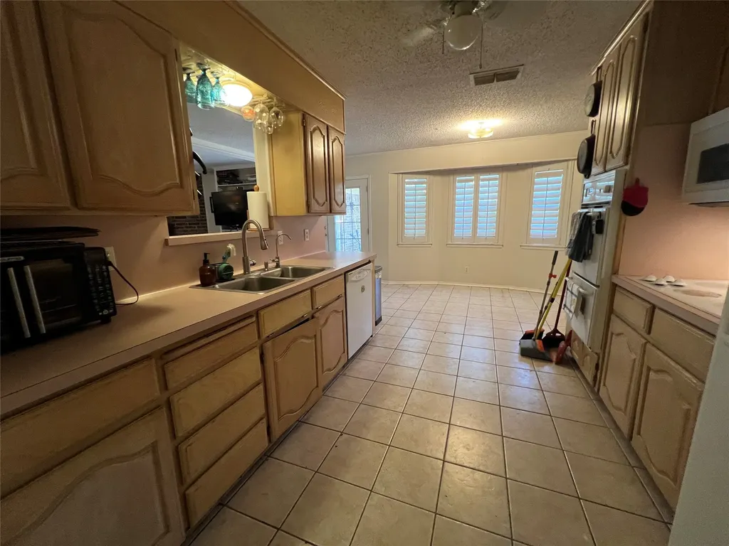 5207 Apache Court De Cordova TX 76049