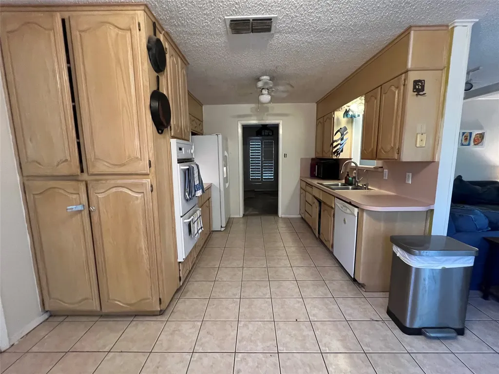 5207 Apache Court De Cordova TX 76049