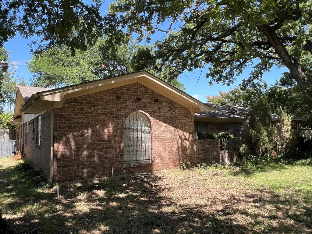 5207 Apache Court De Cordova TX 76049