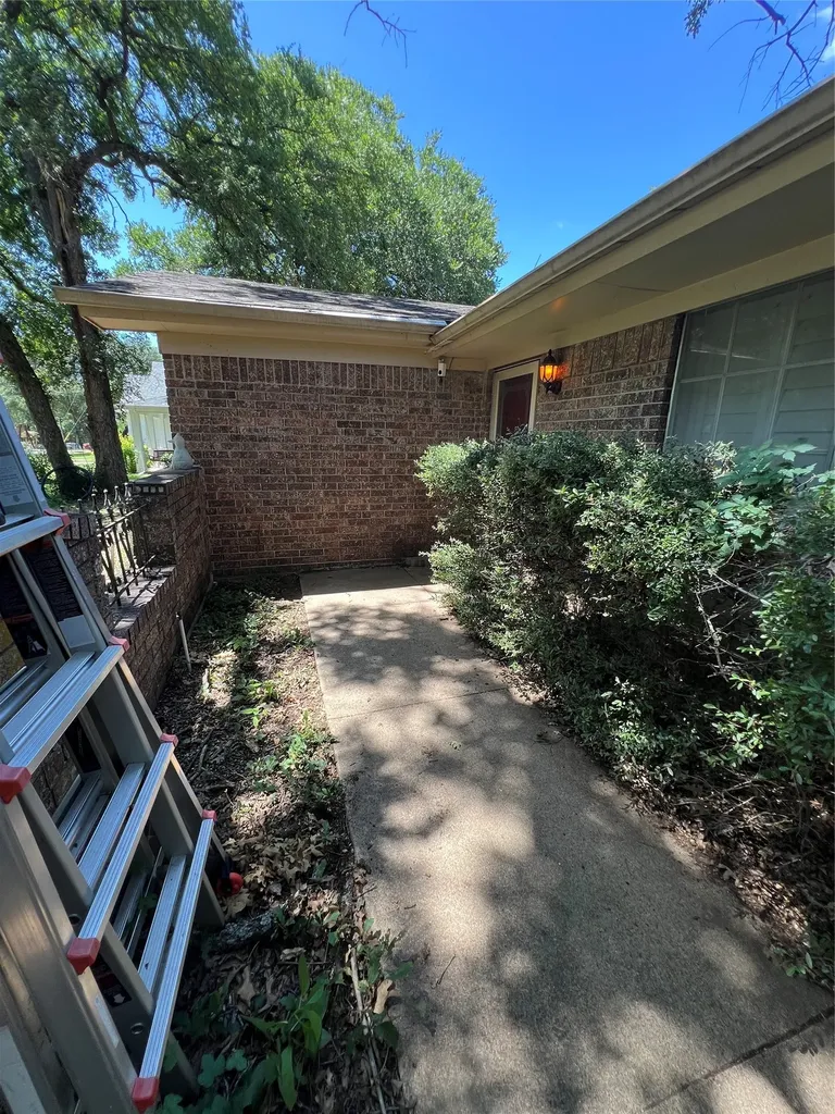 5207 Apache Court De Cordova TX 76049