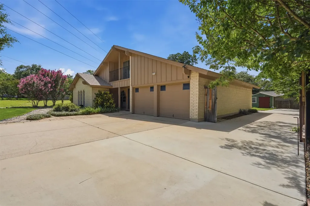 6370 Wilton Drive Fort Worth TX 76133