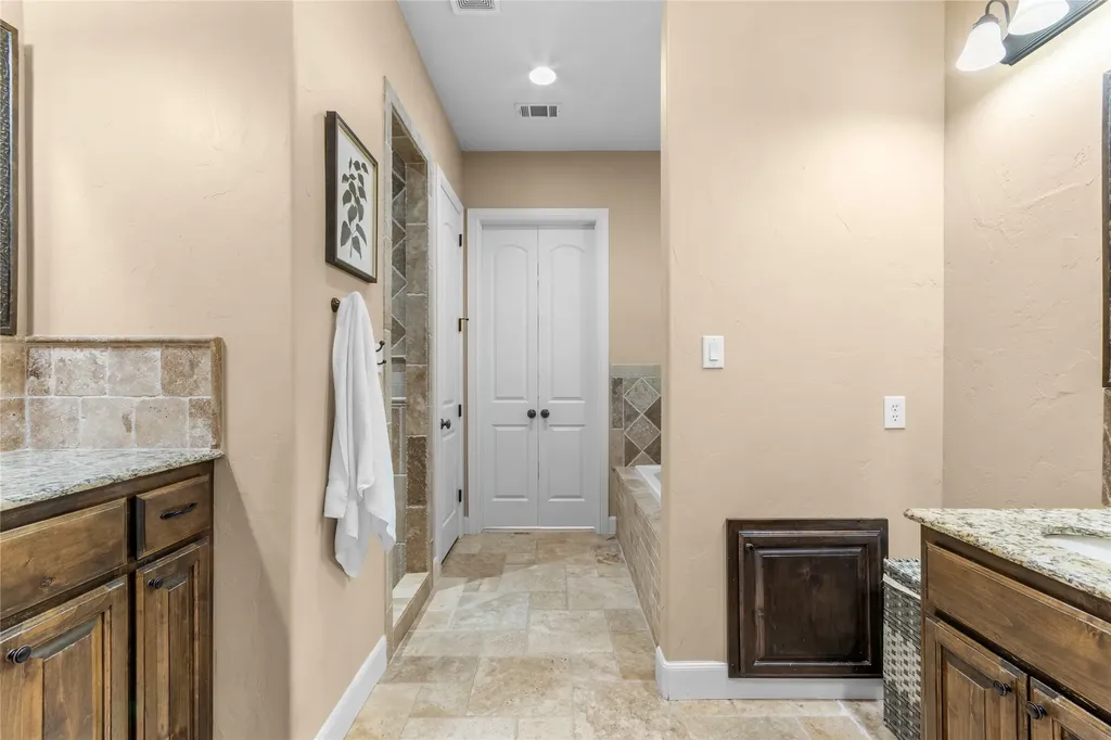 4921 Dogwood Street Flower Mound TX 75028