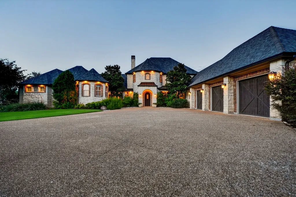 1729 Bison Meadow Lane Heath TX 75032