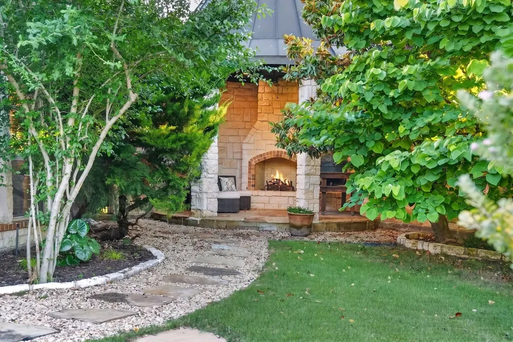 1729 Bison Meadow Lane Heath TX 75032