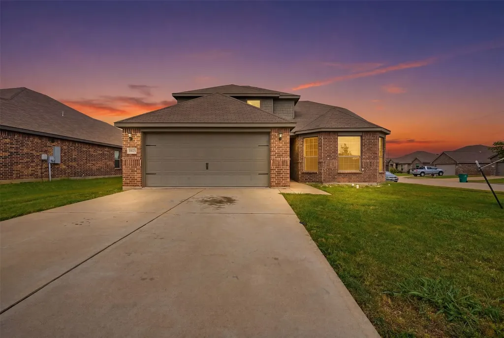 1000 Tumbleweed Trail Crowley TX 76036