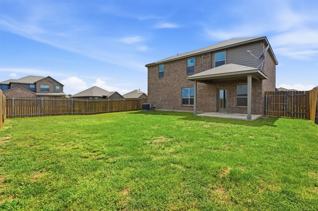 1000 Tumbleweed Trail Crowley TX 76036