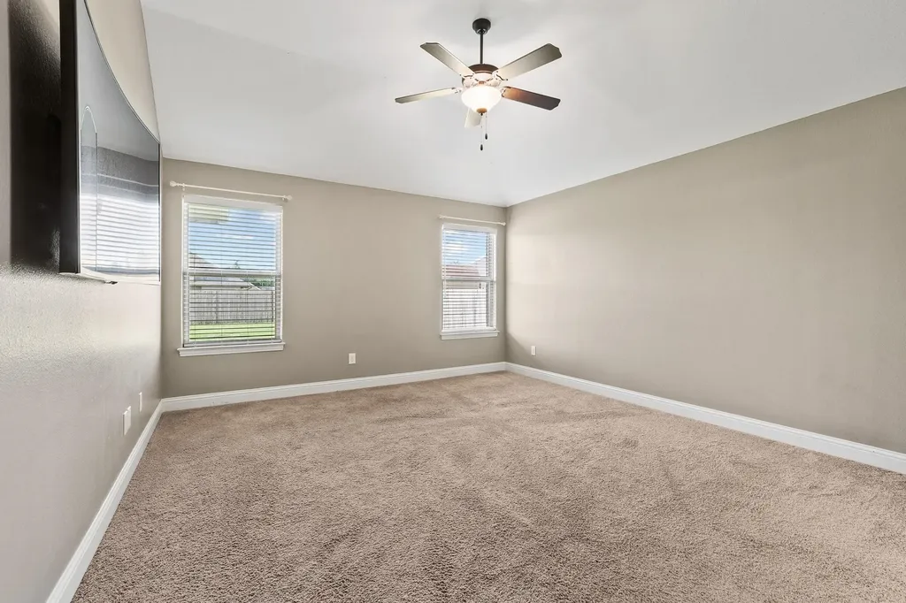 1208 Mary Ann Court Tioga TX 76271