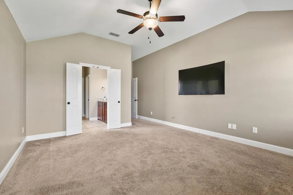 1208 Mary Ann Court Tioga TX 76271